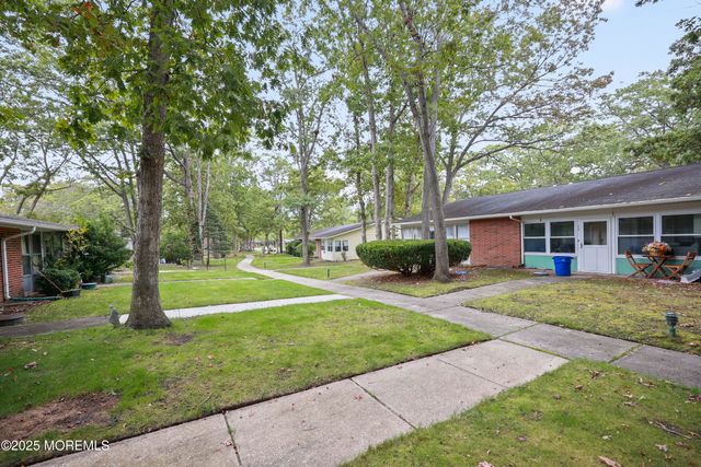 139B Farrington Court B, Lakewood, NJ 08701