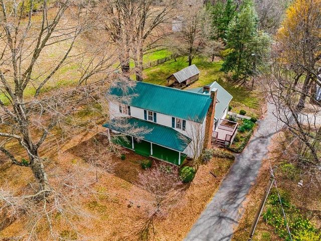 8417 Linville Road, Oak Ridge, NC 27310