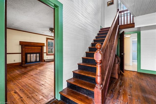 8417 Linville Road, Oak Ridge, NC 27310