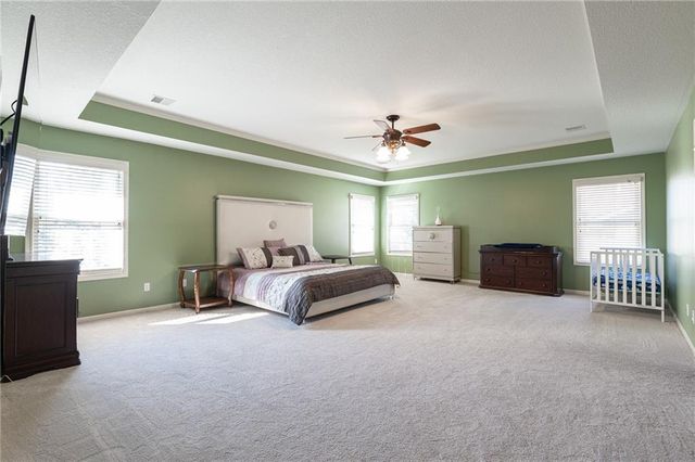 25609 E 31st Terrace, Blue Springs, MO 64015