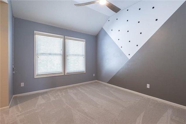 25609 E 31st Terrace, Blue Springs, MO 64015