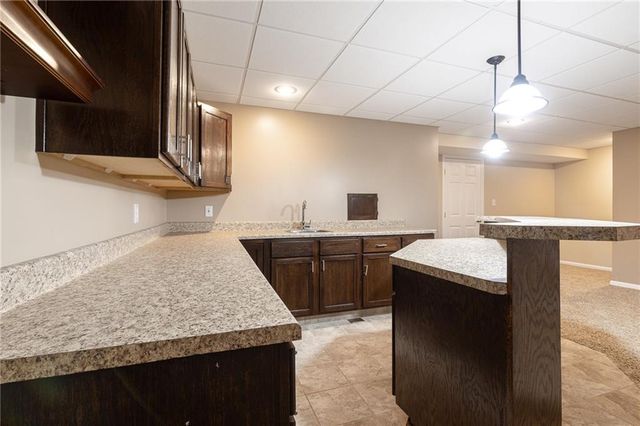 25609 E 31st Terrace, Blue Springs, MO 64015