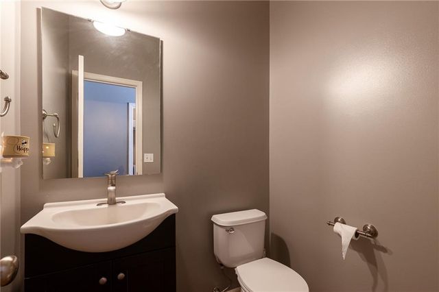 25609 E 31st Terrace, Blue Springs, MO 64015