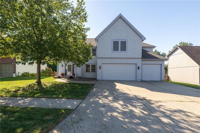25609 E 31st Terrace, Blue Springs, MO 64015