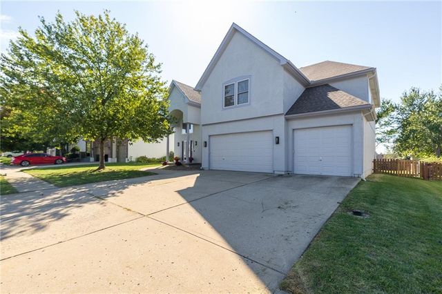 25609 E 31st Terrace, Blue Springs, MO 64015