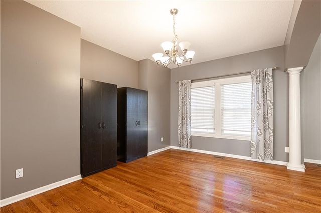 25609 E 31st Terrace, Blue Springs, MO 64015