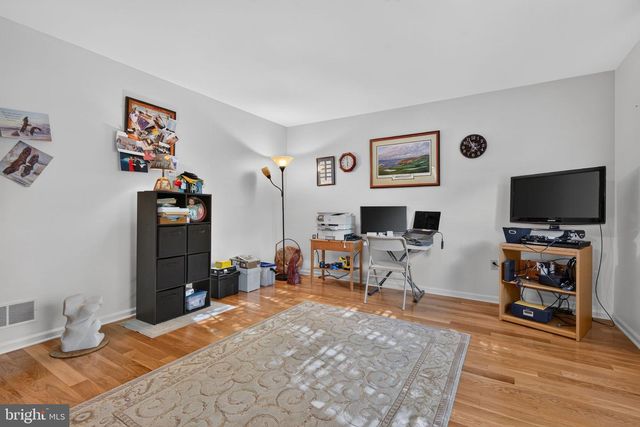 13 DIANE AVE, Lititz, PA 17543