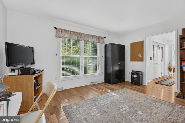 13 DIANE AVE, Lititz, PA 17543