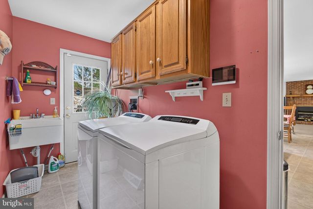 13 DIANE AVE, Lititz, PA 17543