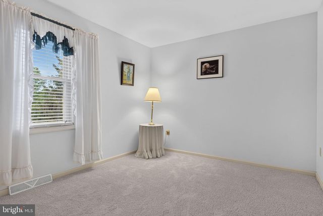 13 DIANE AVE, Lititz, PA 17543