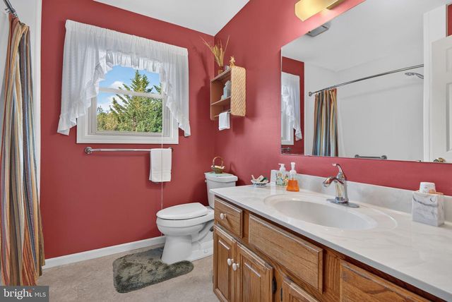 13 DIANE AVE, Lititz, PA 17543