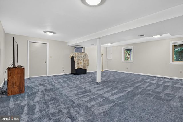 13 DIANE AVE, Lititz, PA 17543