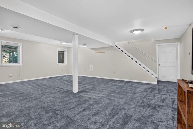 13 DIANE AVE, Lititz, PA 17543