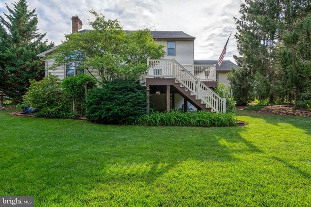 13 DIANE AVE, Lititz, PA 17543