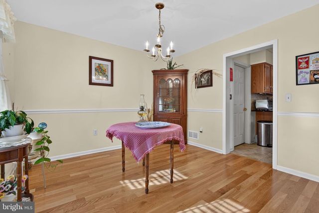 13 DIANE AVE, Lititz, PA 17543