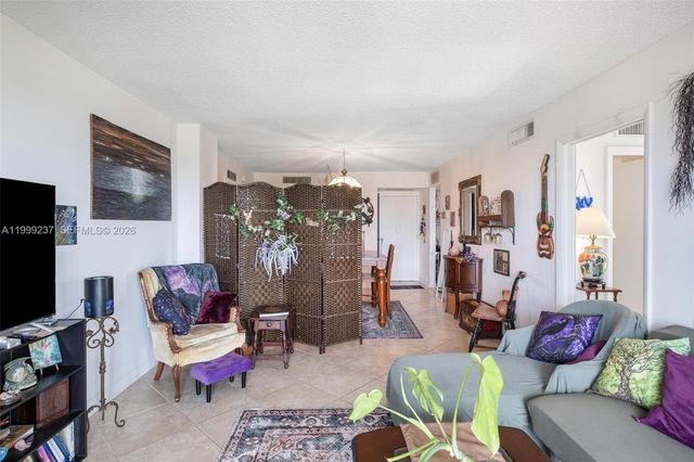 3475 N Country Club Drive 619, Aventura, FL 33180
