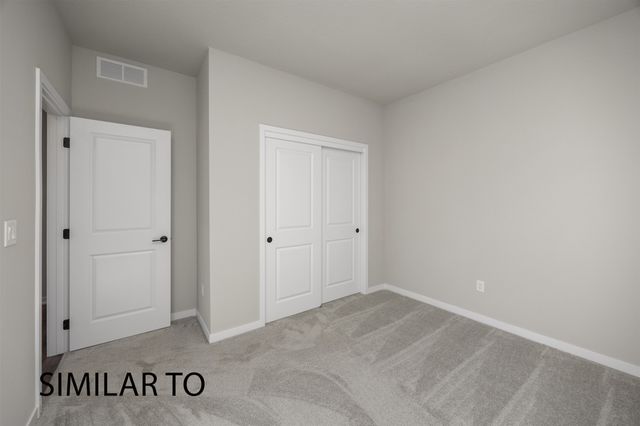 16314 Ironwood Lane, Urbandale, IA 50323