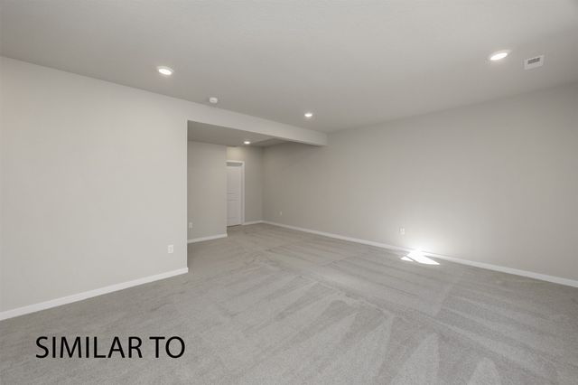16314 Ironwood Lane, Urbandale, IA 50323