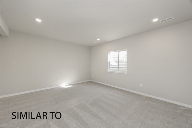 16314 Ironwood Lane, Urbandale, IA 50323