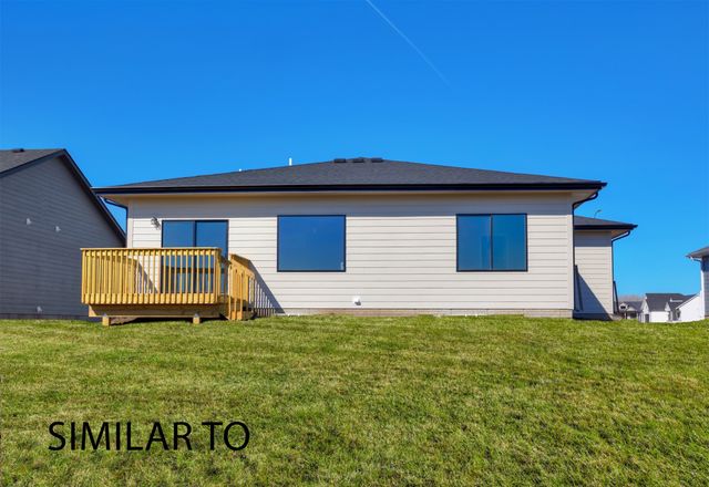 16314 Ironwood Lane, Urbandale, IA 50323