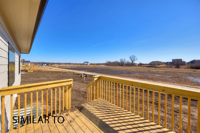 16314 Ironwood Lane, Urbandale, IA 50323