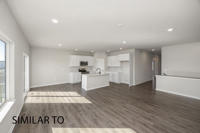 16314 Ironwood Lane, Urbandale, IA 50323