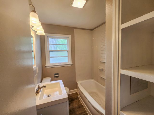 5377 Cleveland Lane, Merrillville, IN 46410