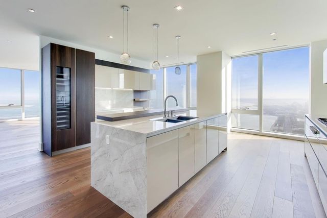 363 E Wacker Drive 5506, Chicago, IL 60601