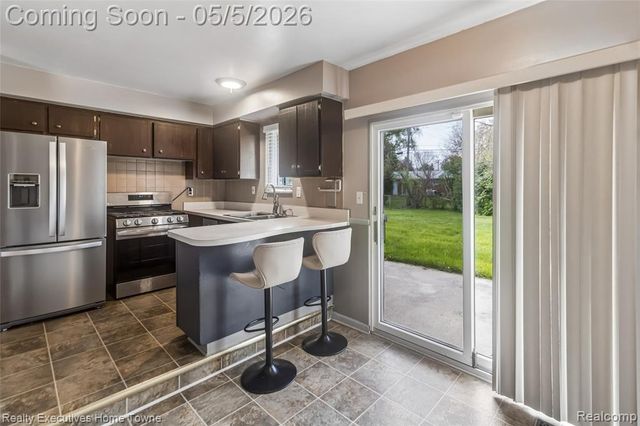 20790 Shoreview Street, Clinton Township, MI 48035
