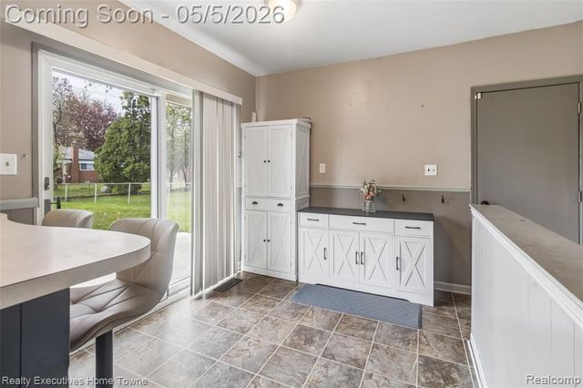 20790 Shoreview Street, Clinton Township, MI 48035