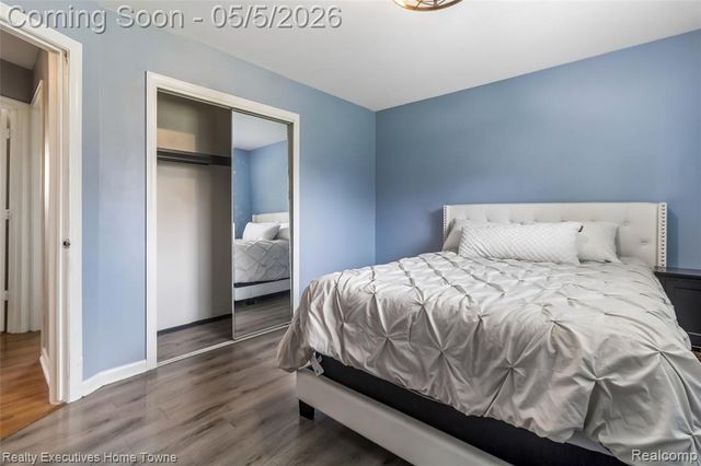20790 Shoreview Street, Clinton Township, MI 48035