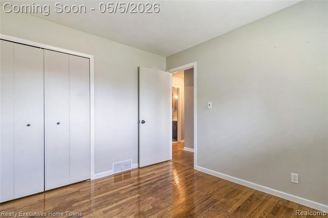 20790 Shoreview Street, Clinton Township, MI 48035