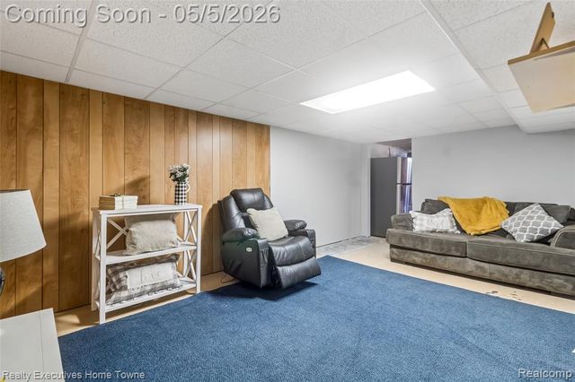20790 Shoreview Street, Clinton Township, MI 48035