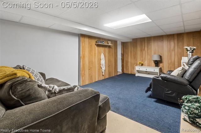 20790 Shoreview Street, Clinton Township, MI 48035