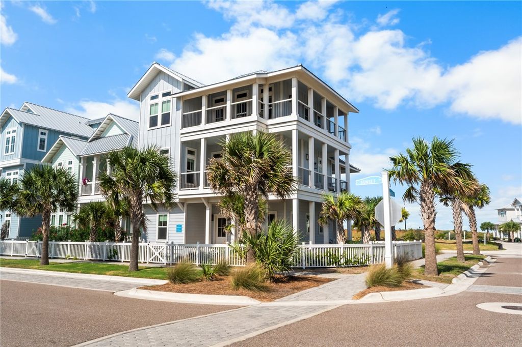 641 Sunset Ave, Port Aransas, TX 78373 — exterior