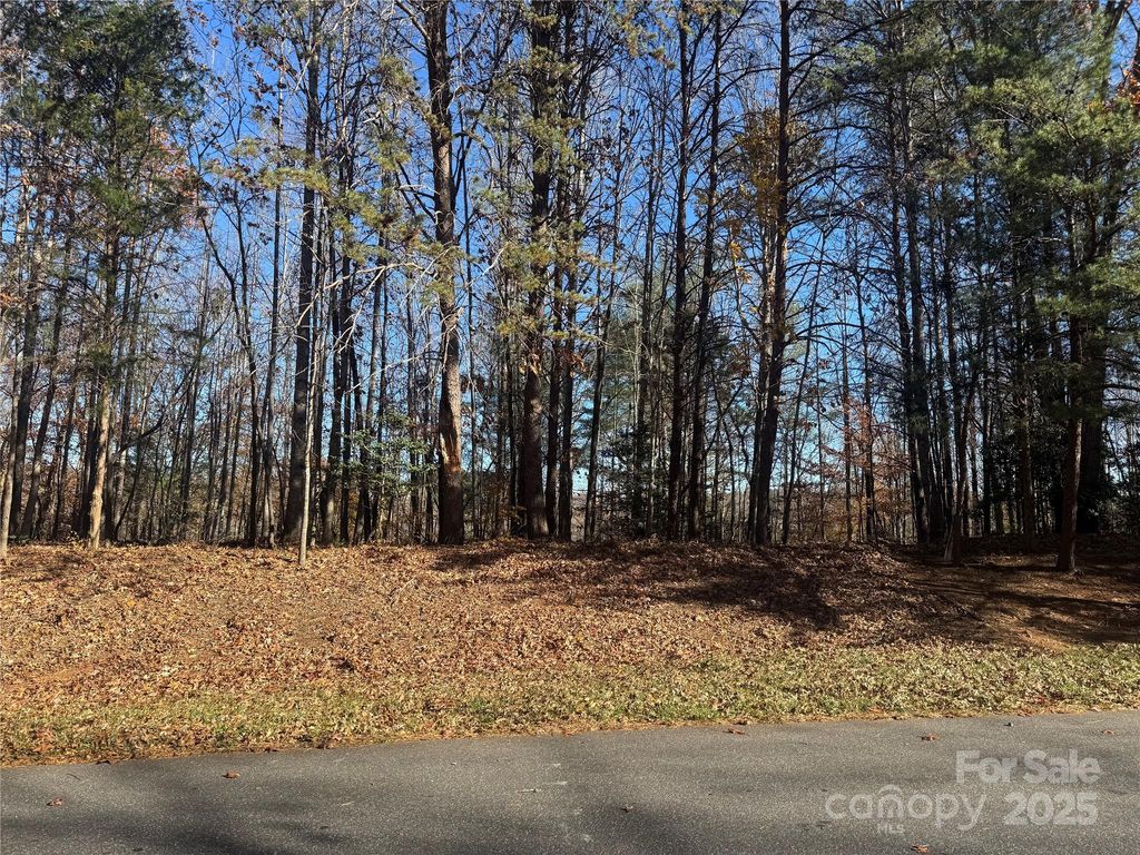 6554 Willowbottom Road, Hickory, NC 28602
