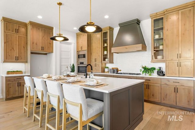 7175 W Waxwing Dr, Boise, ID 83714