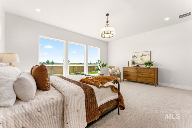 7175 W Waxwing Dr, Boise, ID 83714