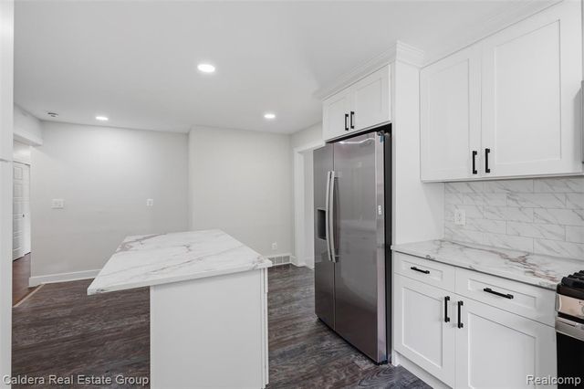 20291 Lacrosse Avenue, Southfield, MI 48076