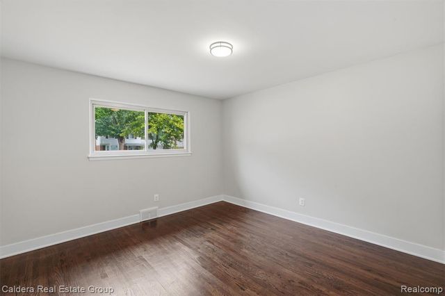 20291 Lacrosse Avenue, Southfield, MI 48076