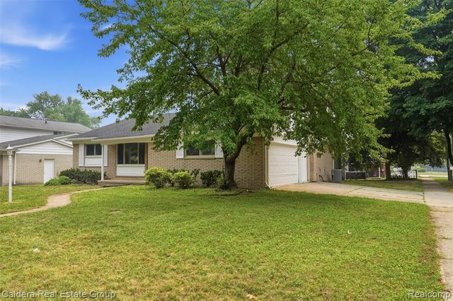 20291 Lacrosse Avenue, Southfield, MI 48076