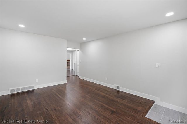 20291 Lacrosse Avenue, Southfield, MI 48076