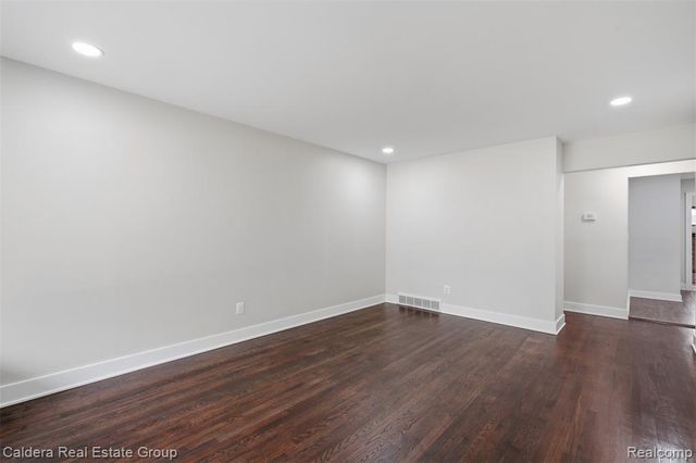 20291 Lacrosse Avenue, Southfield, MI 48076