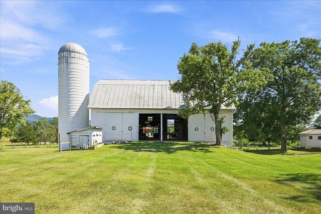 625 RIVERBEND RD, Stanley, VA 22851