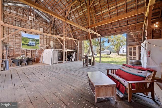 625 RIVERBEND RD, Stanley, VA 22851