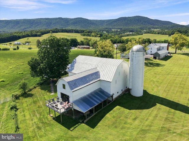625 RIVERBEND RD, Stanley, VA 22851