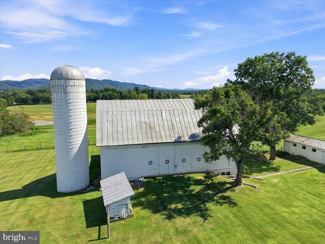 625 RIVERBEND RD, Stanley, VA 22851