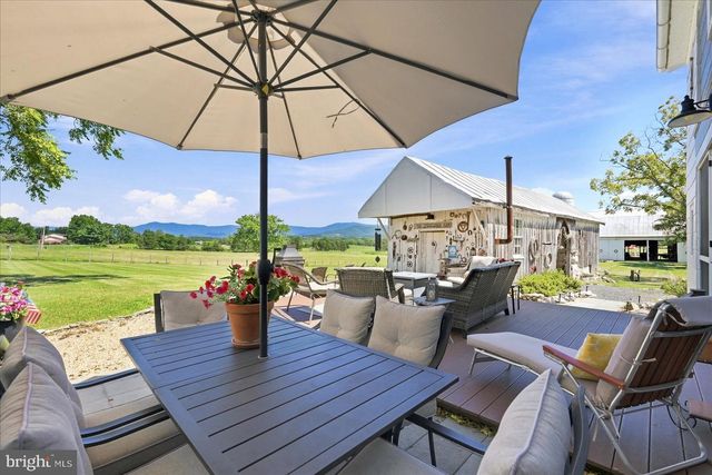 625 RIVERBEND RD, Stanley, VA 22851
