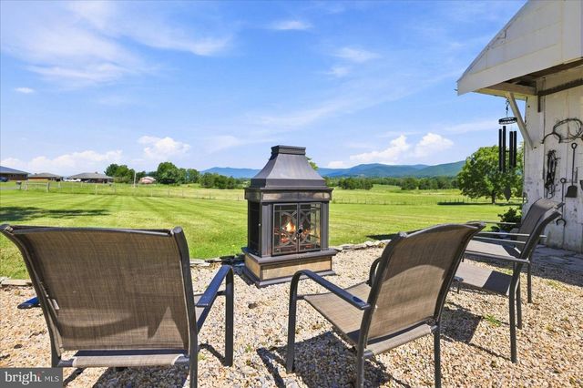 625 RIVERBEND RD, Stanley, VA 22851