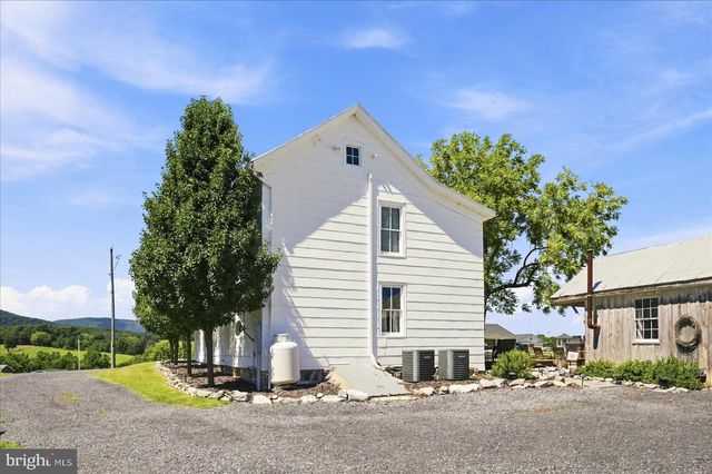 625 RIVERBEND RD, Stanley, VA 22851